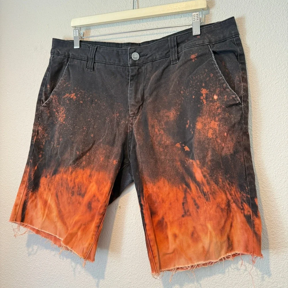 RSQ London Skinny Chino Shorts Mens 36 Black Orange Bleach Dip Dye Raw Hem Flame